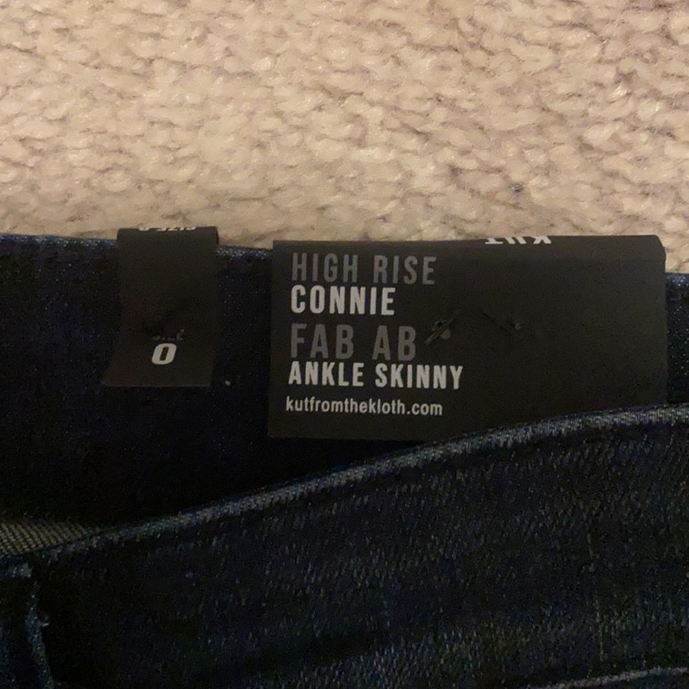 Brand New Kut from the Kloth Jeans size 0
No tags - NEVER WORN - Picture 3 of 7